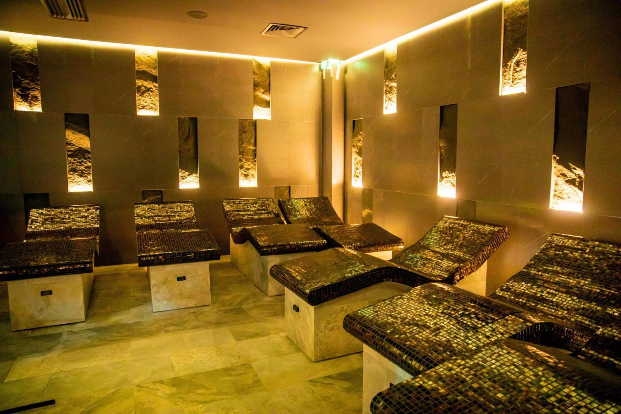 Grand - Fitness & 4* Bansko